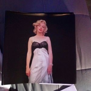 Marilyn Monroe book
